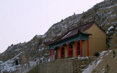 横山石寺洼石窟（石佛寺）