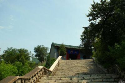 三河灵山寺