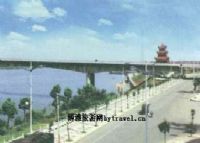 湘江大桥和临资口大桥