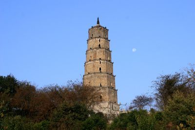新田青云塔
