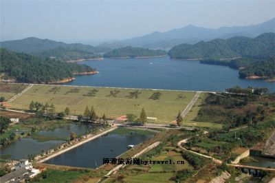翠平湖风景区