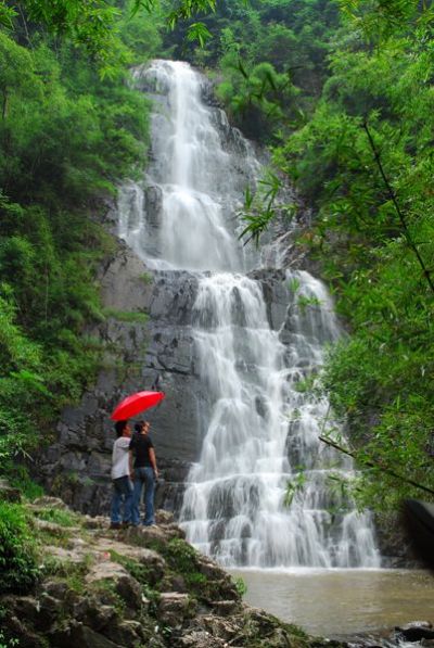陡水佛瀑