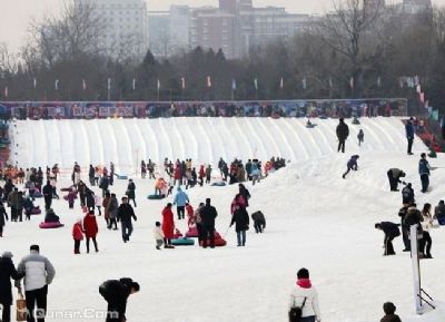 陶然亭企鹅冰雪嘉年华